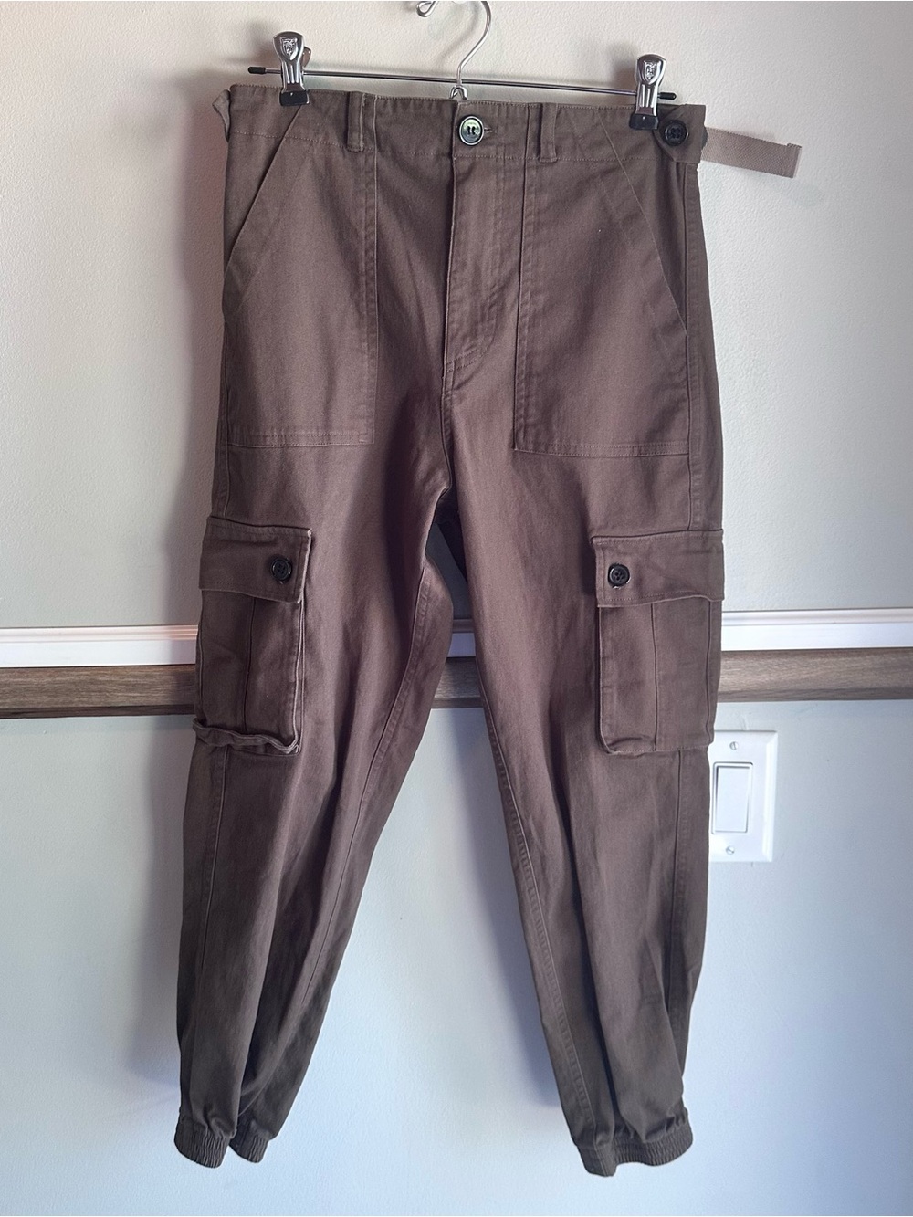 Wondery Isabel Outdoor Cargo Jogger Pants Brown Hiking Trail